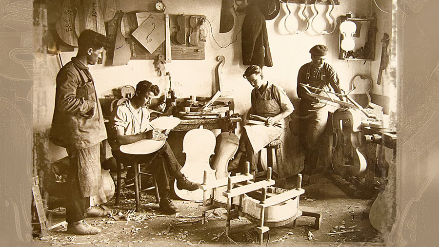 Early Kremona workshop team, 1920s